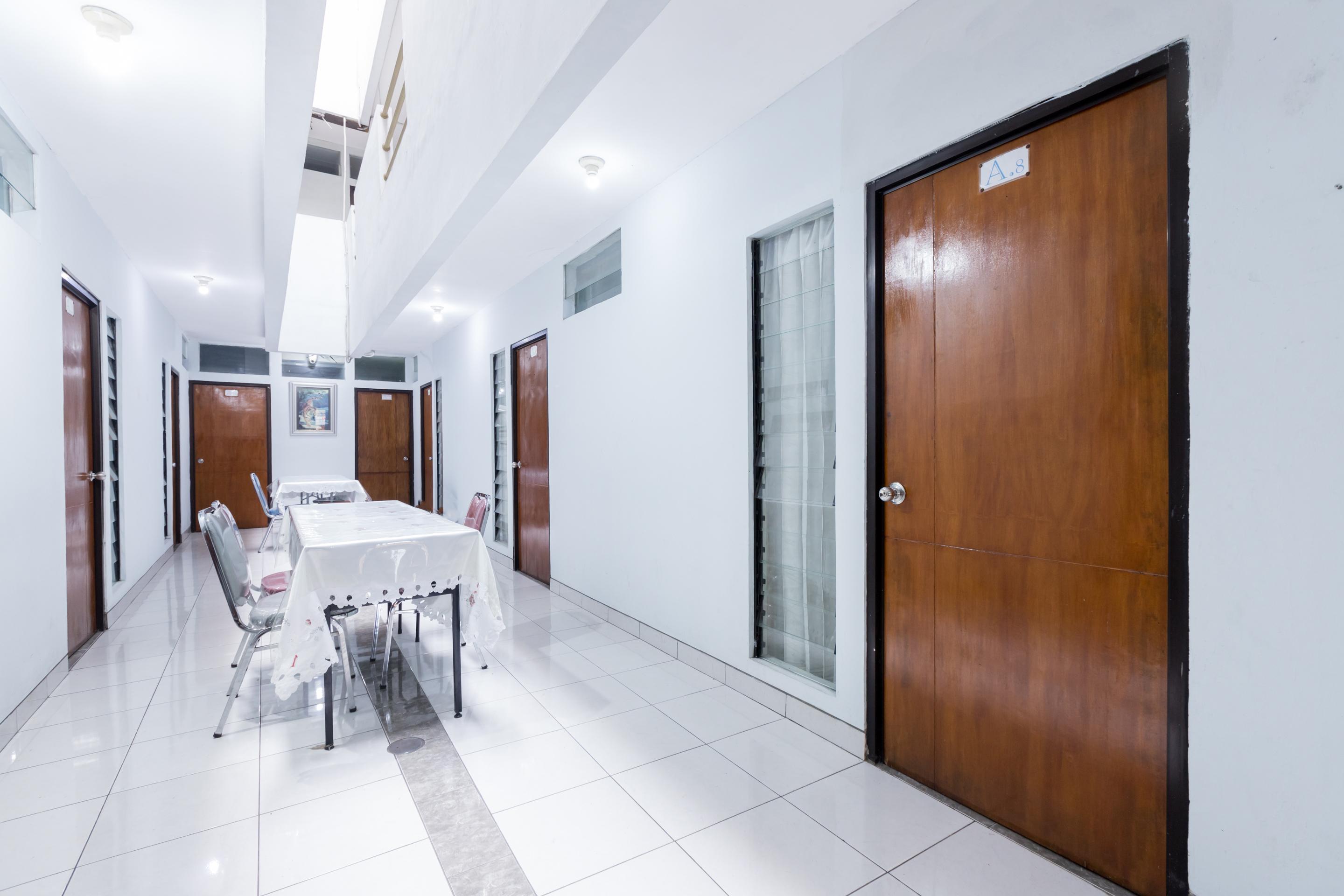 Super Oyo 1516 Cemara Gading Syariah Otel Bogor Dış mekan fotoğraf